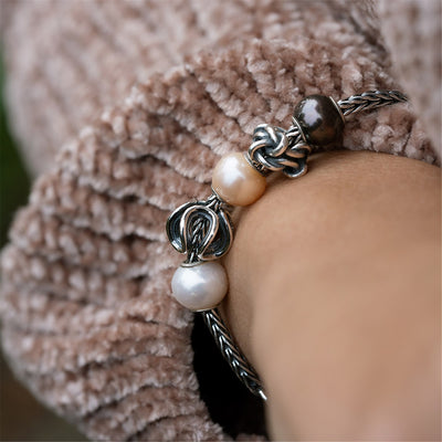 Friendship Knot Bead